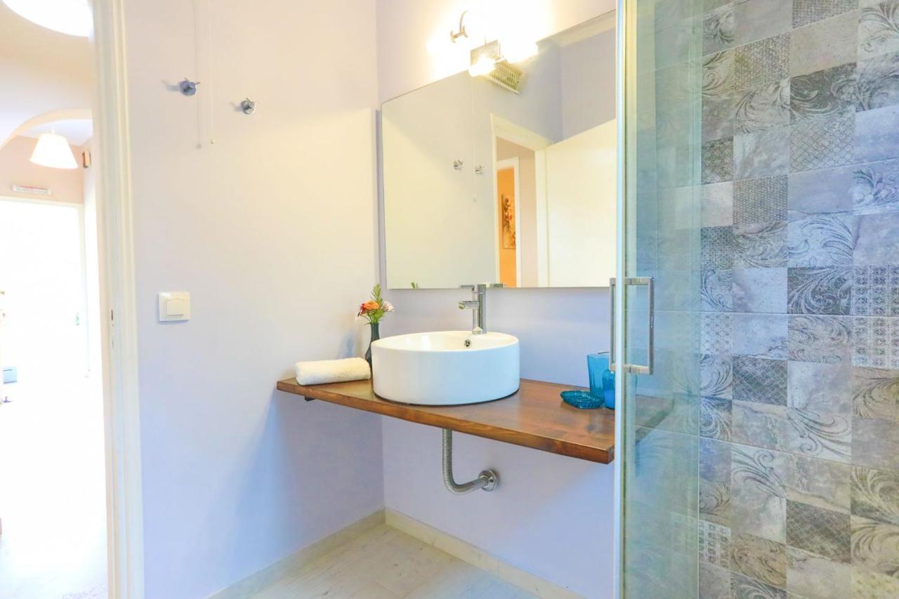 Villa Valentina Peritheia ภายนอก รูปภาพ