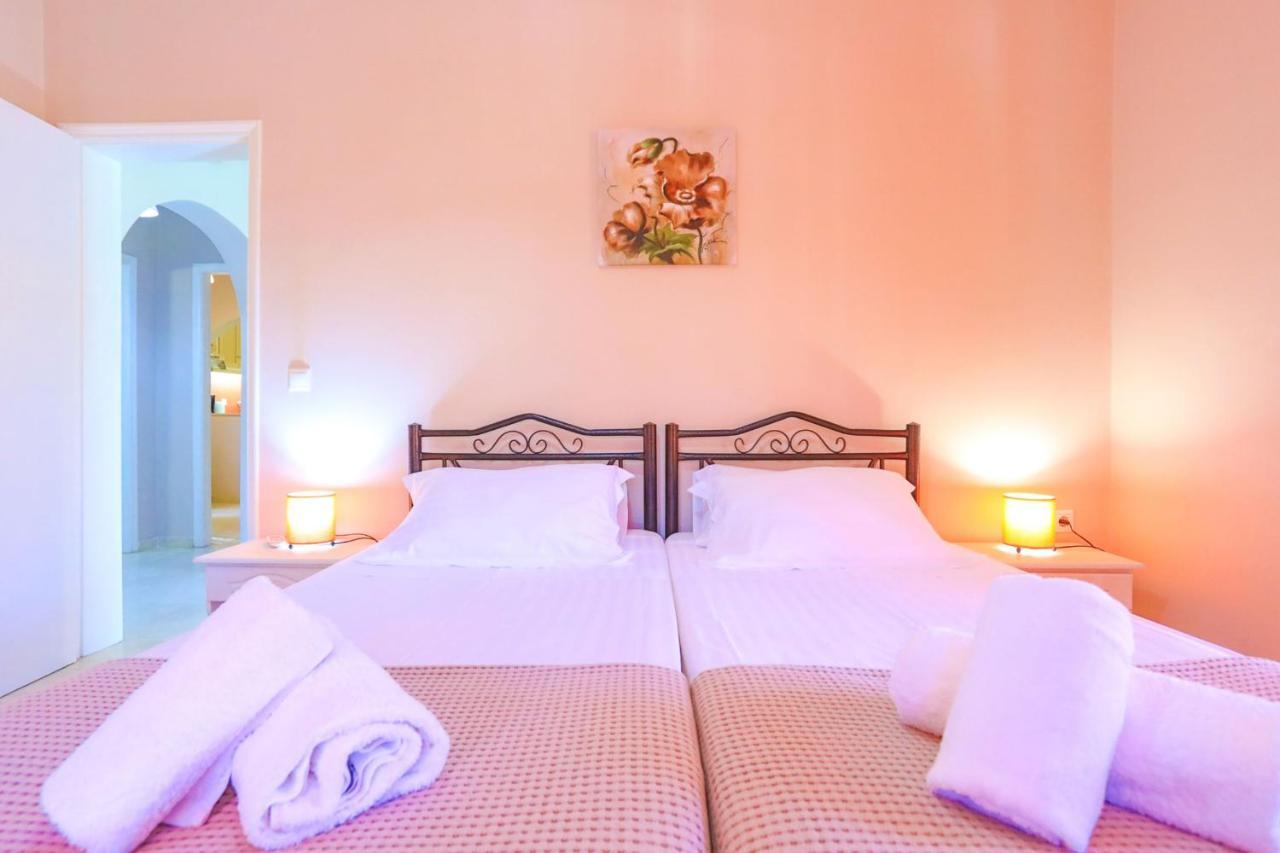 Villa Valentina Peritheia ภายนอก รูปภาพ